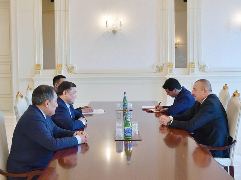 Ильхам Алиев принял председателя парламента Кыргызстана