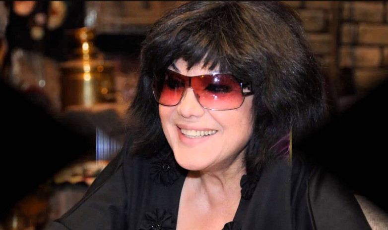 “Zeynəb Xanlarovaya ayıb olsun!” – Flora Kərimovadan inanılmaz sözlər