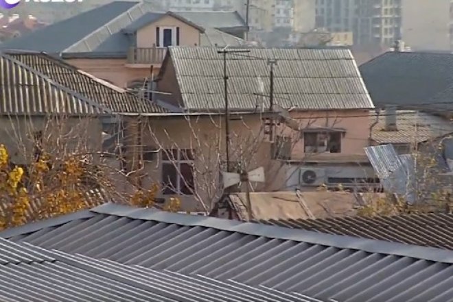 Dövlət qurumundan sökülən hasarlarla bağlı rəsmi - Açıqlama