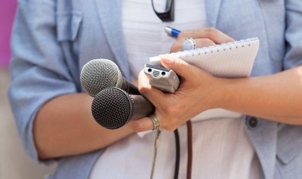 Jurnalist efirdə nalayiq ifadələr işlətdi - VİDEO