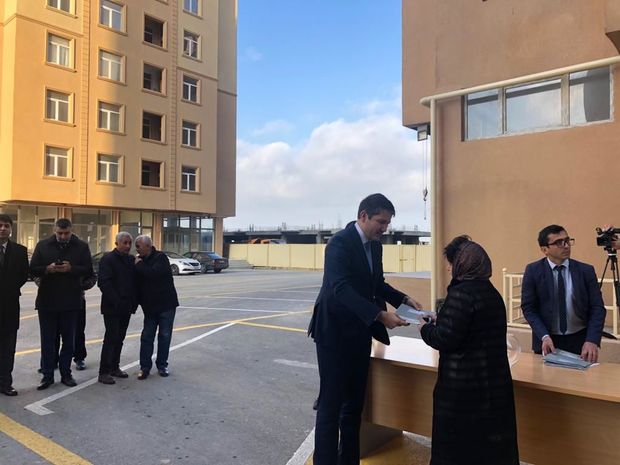 Şəhid ailələrinə və Qarabağ müharibəsi əlillərinə mənzillər verildi - FOTO