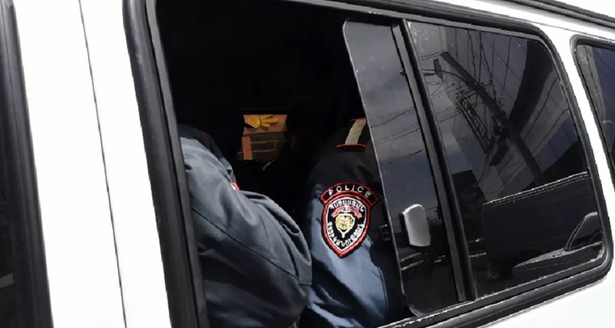 Племянника Сержа Саргсяна доставили из Чехии в Армению - ВИДЕО