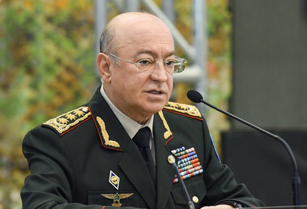 Кямаледдин Гейдаров проголосовал на муниципальных выборах - ФОТО