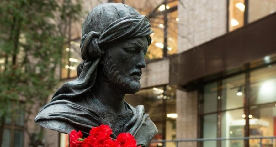 В Измире отметили юбилей Имадеддина Насими - ФОТО