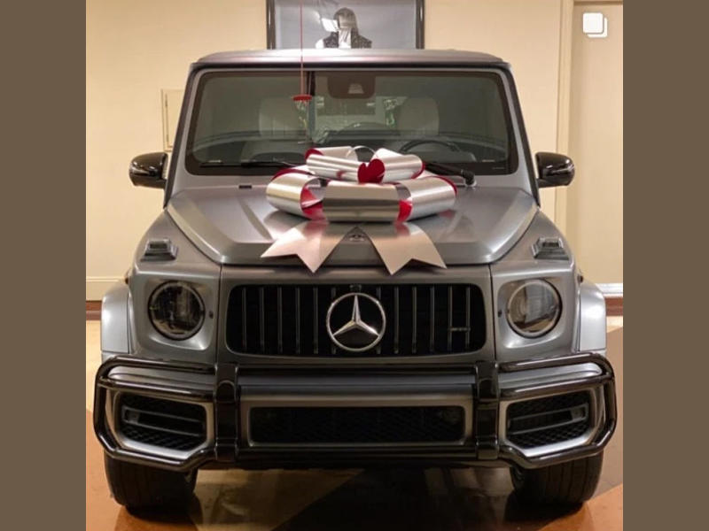 Ata qızına yenil il hədiyyəsi kimi 350 minlik