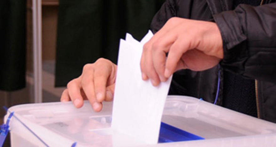 В Азербайджане начинается выдача открепительных удостоверений для парламентских выборов