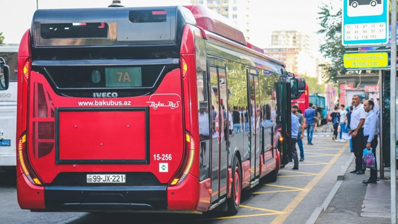 Yeni il gecəsi Bakıda avtobuslar saat 01.00-dək işləyəcək