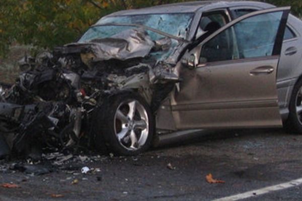 В Баку Mercedes сделал шесть оборотов вокруг себя - ВИДЕО