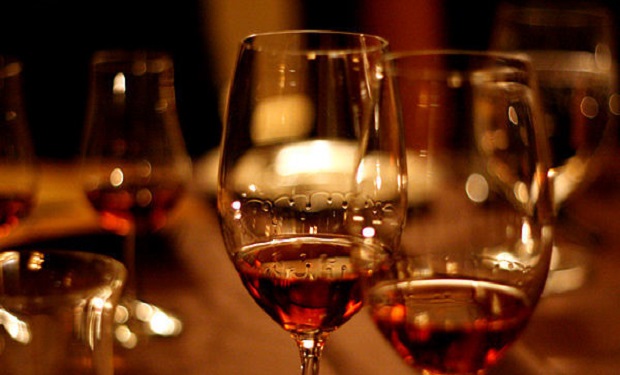 “Baku City” restoranında daha bir nəfər viskidən zəhərlənərək öldü