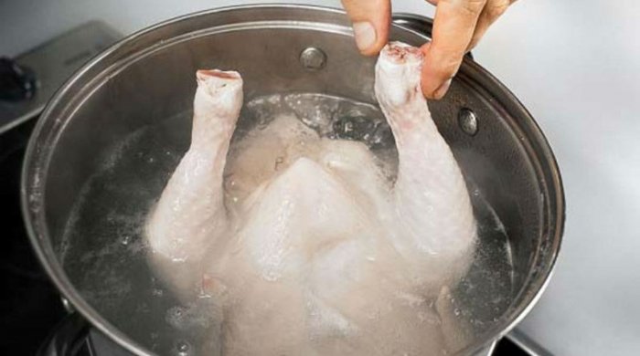 Broyler toyuqlarını kimyəvi maddələrdən belə təmizlə – Fərqli metod