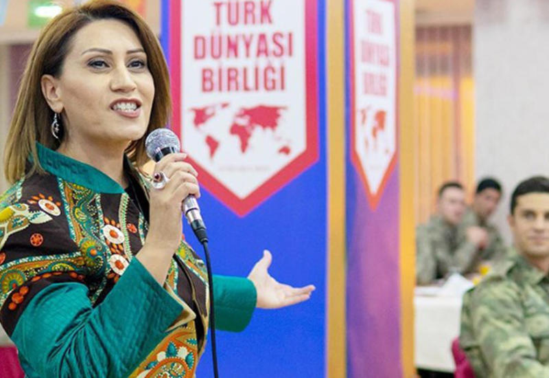 Azərin Türkiyənin məşhur şousunda aparıcıya sərt reaksiya göstərdi - Video