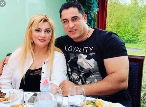 Nüşabə Ələsgərli qızının toyunda əri ilə belə rəqs etdi - VİDEO
