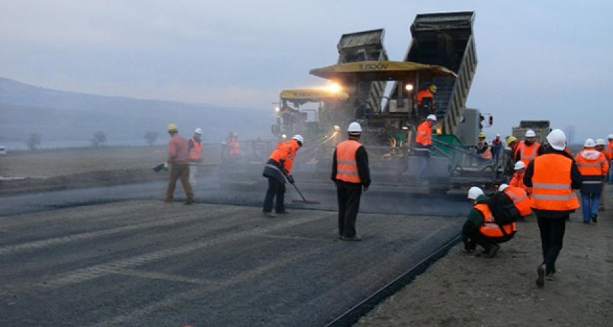 Azərbaycan və İran arasında magistral yol çəkilişinə başlanıb