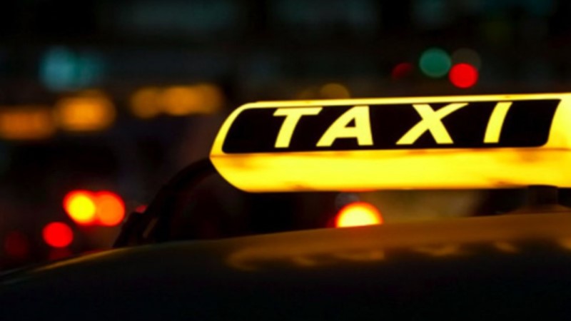 Rusiyada miqrantlara taksi sürməyi qadağan edirlər