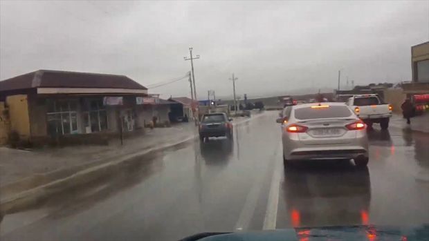 Водитель автомобиля без госномера заставил всех понервничать - ВИДЕО