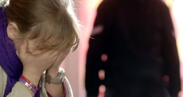 Dul qadının sevgilisi qızına təcavüz etdi, bədənində siqaret söndürdü