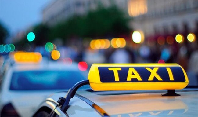 Bakıda taksi sürücüsü qəza törədib - Ağır yaralılar var