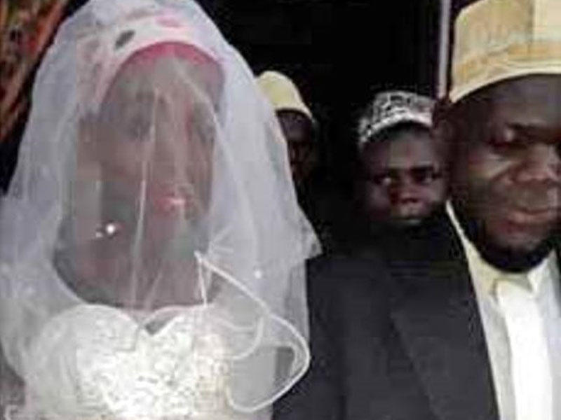 İmamım 2 həftə əvvəl evləndiyi qadın kişi çıxdı -