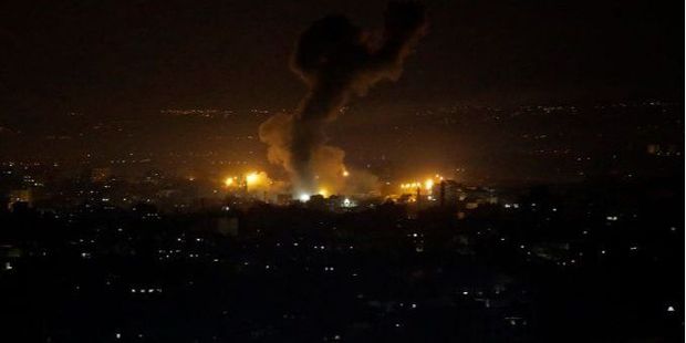 İsrail Qəzza zolağını bombardman edib - VİDEO