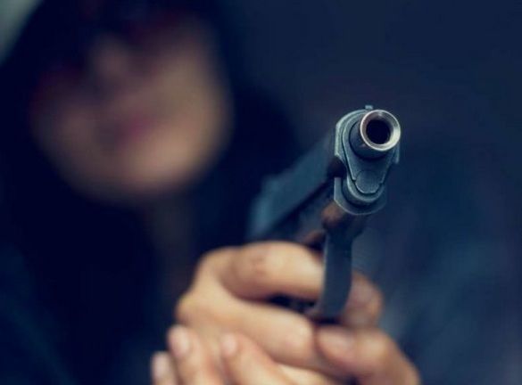 Bakıda maşından polislərə atəş açıldı - ÖZƏL