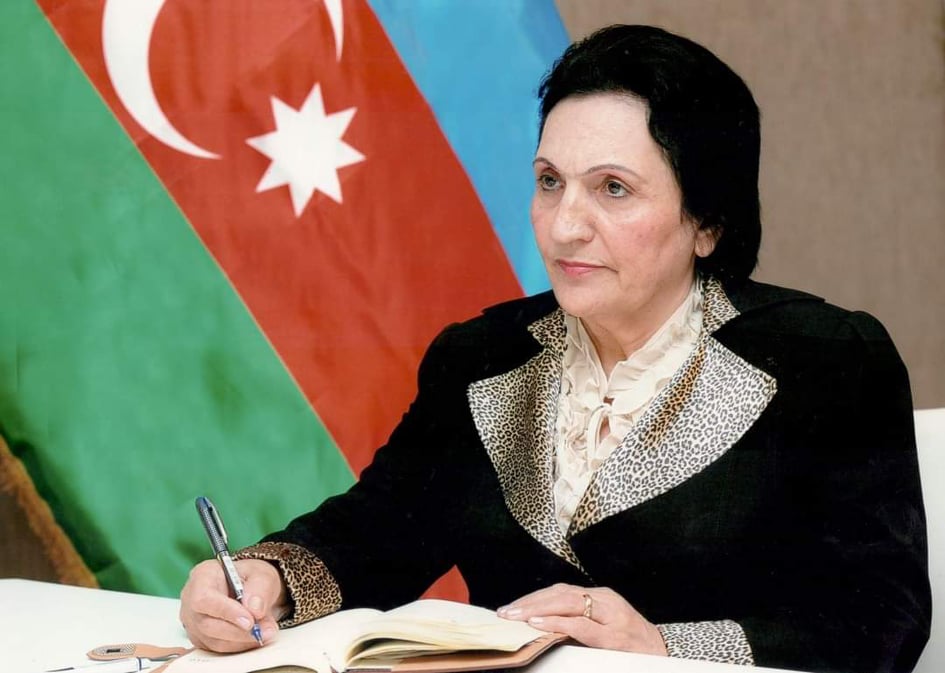 BSU-nun rektoru Nurlana Əliyevadan tələbələrə BÖYÜK DƏSTƏK - QİYMƏTLƏR AŞAĞI SALINDI