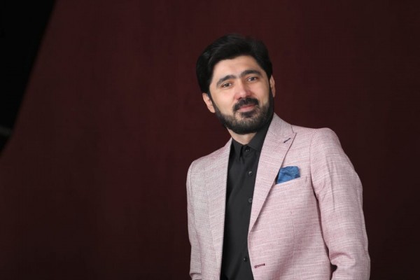 Bu da oldu: Seçicilər deputatlığa namizədə pul verir ki, kampaniya aparsın