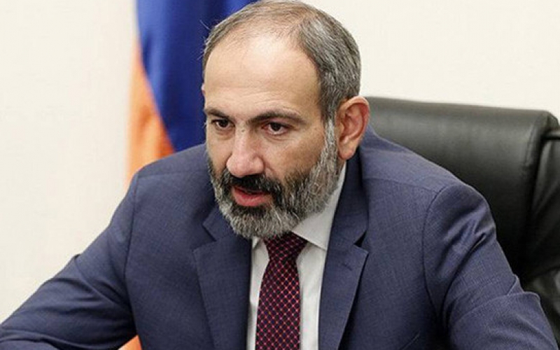 Paşinyan bakılılara baş əydi - Ermənistan ŞOKDA