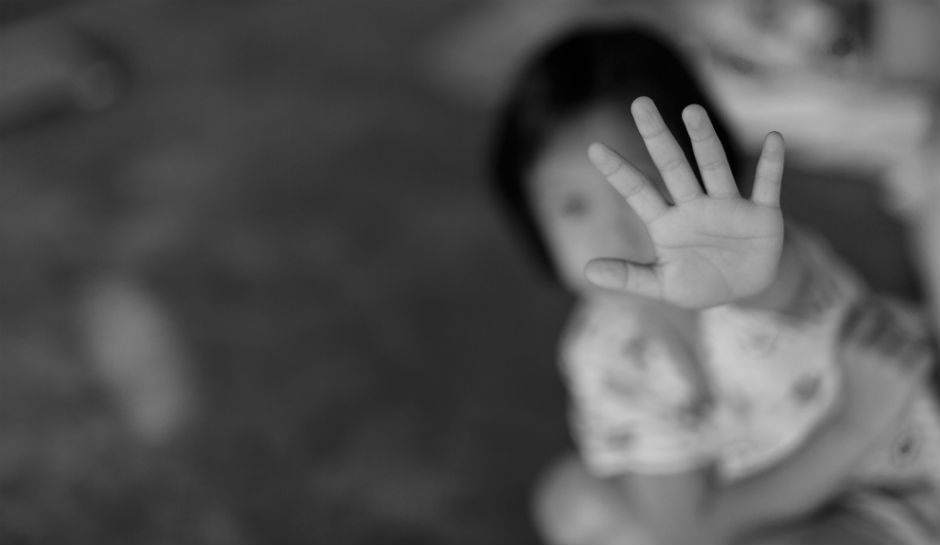 Bakı məktəbində qızları oğurladığı deyilən qadınla bağlı polisdən açıqlama - FOTO