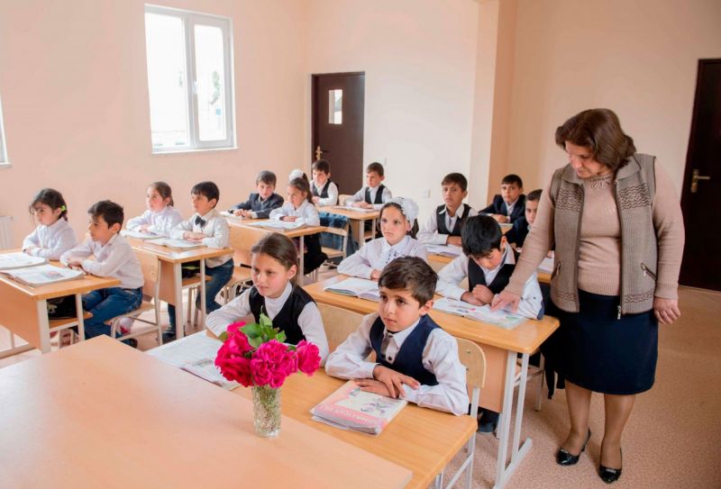 Şagirdlər 9 gün məktəbə getməyəcək