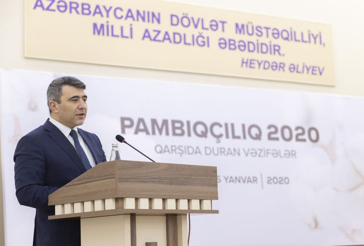 Saatlıda “Pambıqçılıq 2020: qarşıda duran vəzifələr” mövzusunda respublika müşavirəsi keçirilib