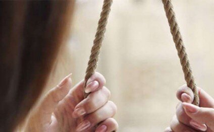 Azərbaycanda dəhşət: Yeni ailə quran gəlin ata evinə qayıdıb özünü asdı