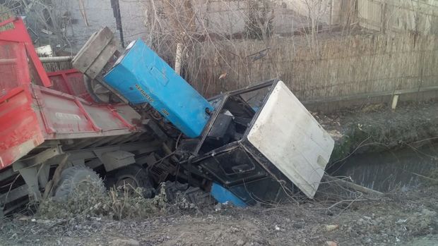 Traktor qəzaya uğradı: Kənd qazsız qaldı - FOTO