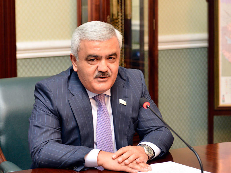 Ровнаг Абдуллаев: Постараемся переломить игру сборной