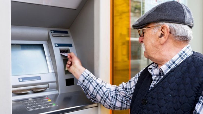 Pensiyaya çıxmaq üçün tələblər açıqlandı: “25 il sığorta stajı qazanmaq...”