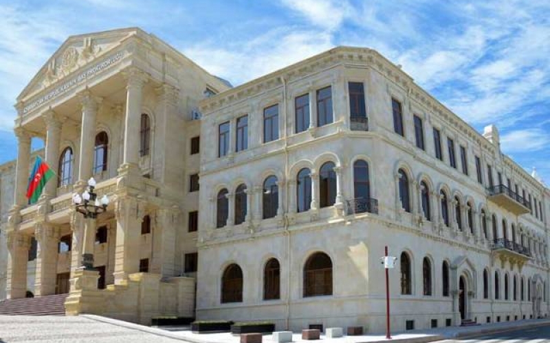 Bakıda dəhşətli qətl: Nənə iki nəvəsini öldürüb intihar etdi