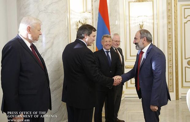 СМИ: Сопредседатели МГ ОБСЕ обеспокоены позицией Пашиняна по Карабаху