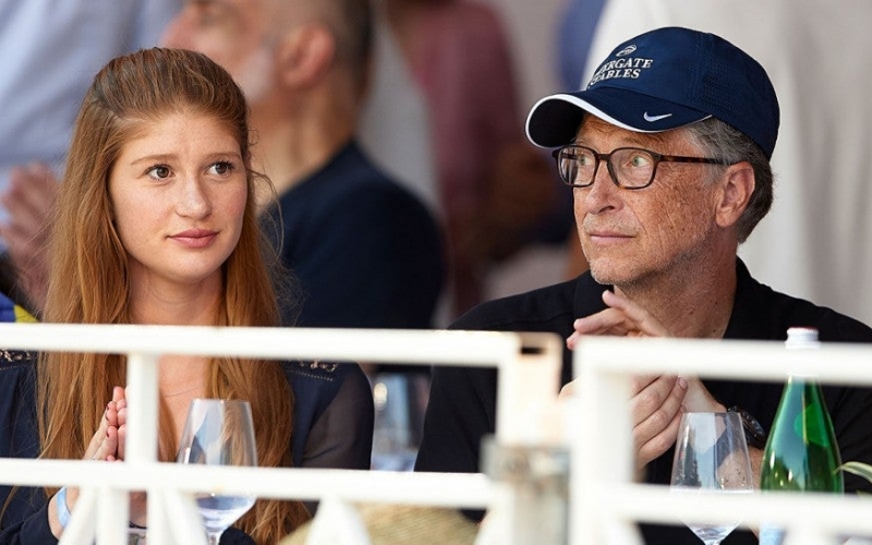 Bill Qeytsin qızı nişanlandı - FOTOLAR