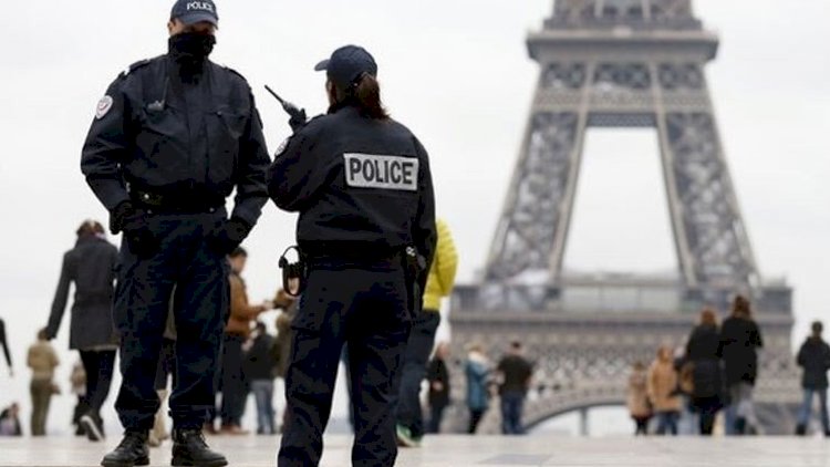 Fransa polisi küçədə gecələyən 21 azərbaycanlını saxladı