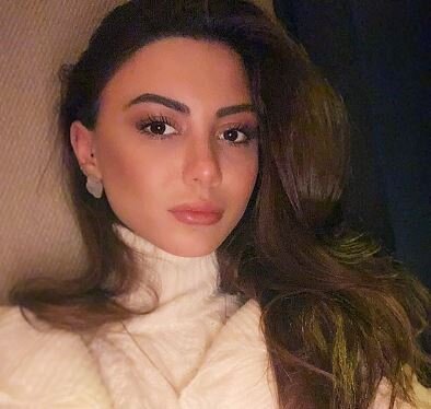 Bu da Aysel Əlizadənin özünəbənzəyən bacısı - FOTO