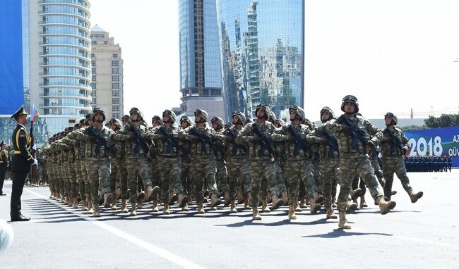 Azərbaycan Ordusunda nizam-intizama necə əməl olunur? - RƏY