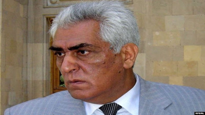 Sabiq icra başçısının oğlu həyat yoldaşını bıçaqladı