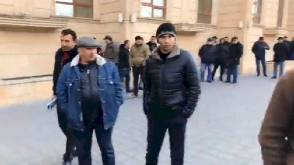 Gömrük Komitəsinin qarşısında aksiya keçirildi - VİDEO