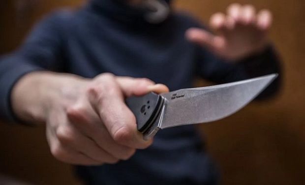 В Баку ранили 13-летнего подростка