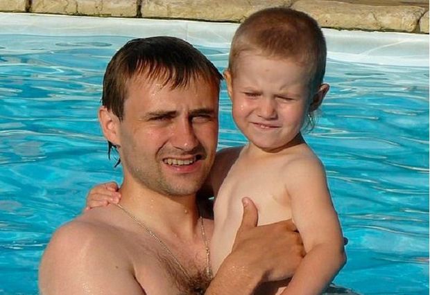 Смертельно больной мужчина зарезал 13-летнего сына, «чтобы мальчик не остался без отца»