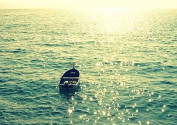 В Тихом океане спасли людей, больше месяца дрейфовавших без еды - ФОТО