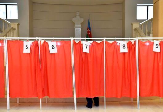 Bir neçə dairə üzrə şikayət DSK-lara göndərildi - YENİLƏNİB