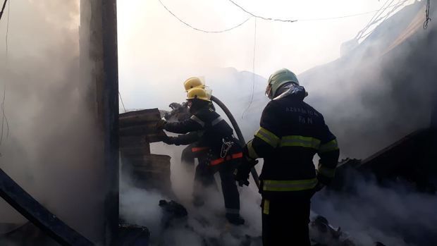 TƏBİB: При пожаре в ТЦ 