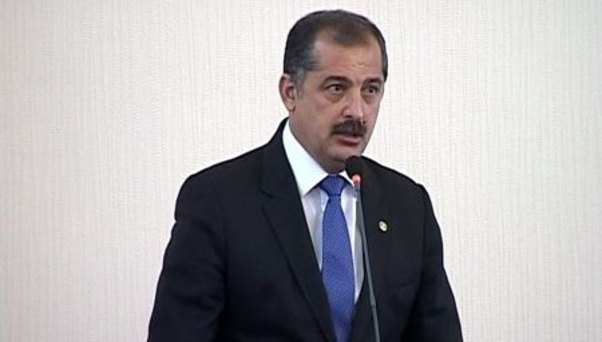 Vilyam Hacıyev namizədlərə şəxsən zəng edərək adının çəkilməməsini xahiş edir