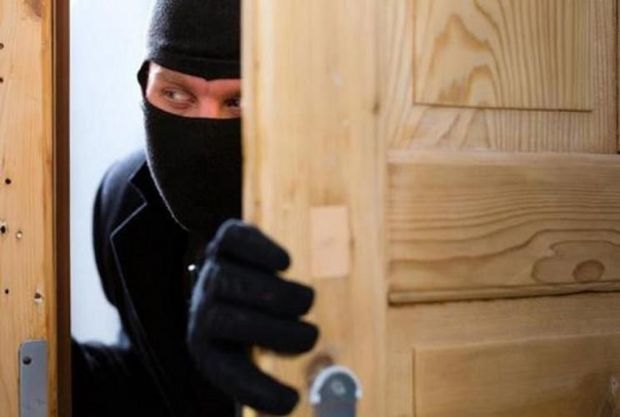 На юге Азербайджана ограбили женщину