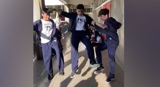 Valideynlərə xəbərdarlıq: Bu oyun öldürür - VİDEO